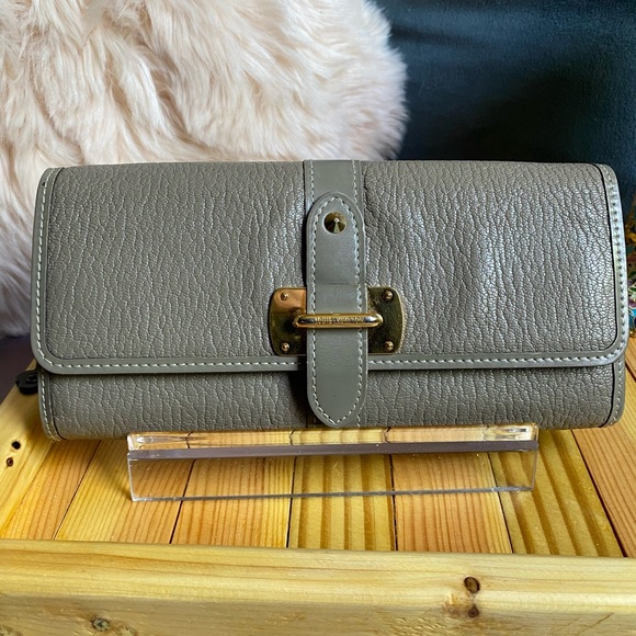 Louis Vuitton Gray Leather Wallet - Picture 1 of 16